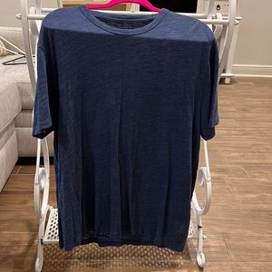 Men’s casual Gap shirt size XL